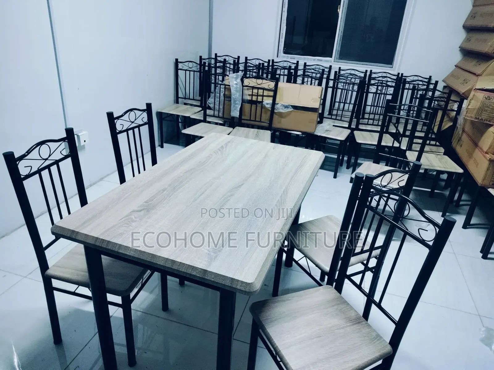 4 Seater Wooden Classic Dinning Set