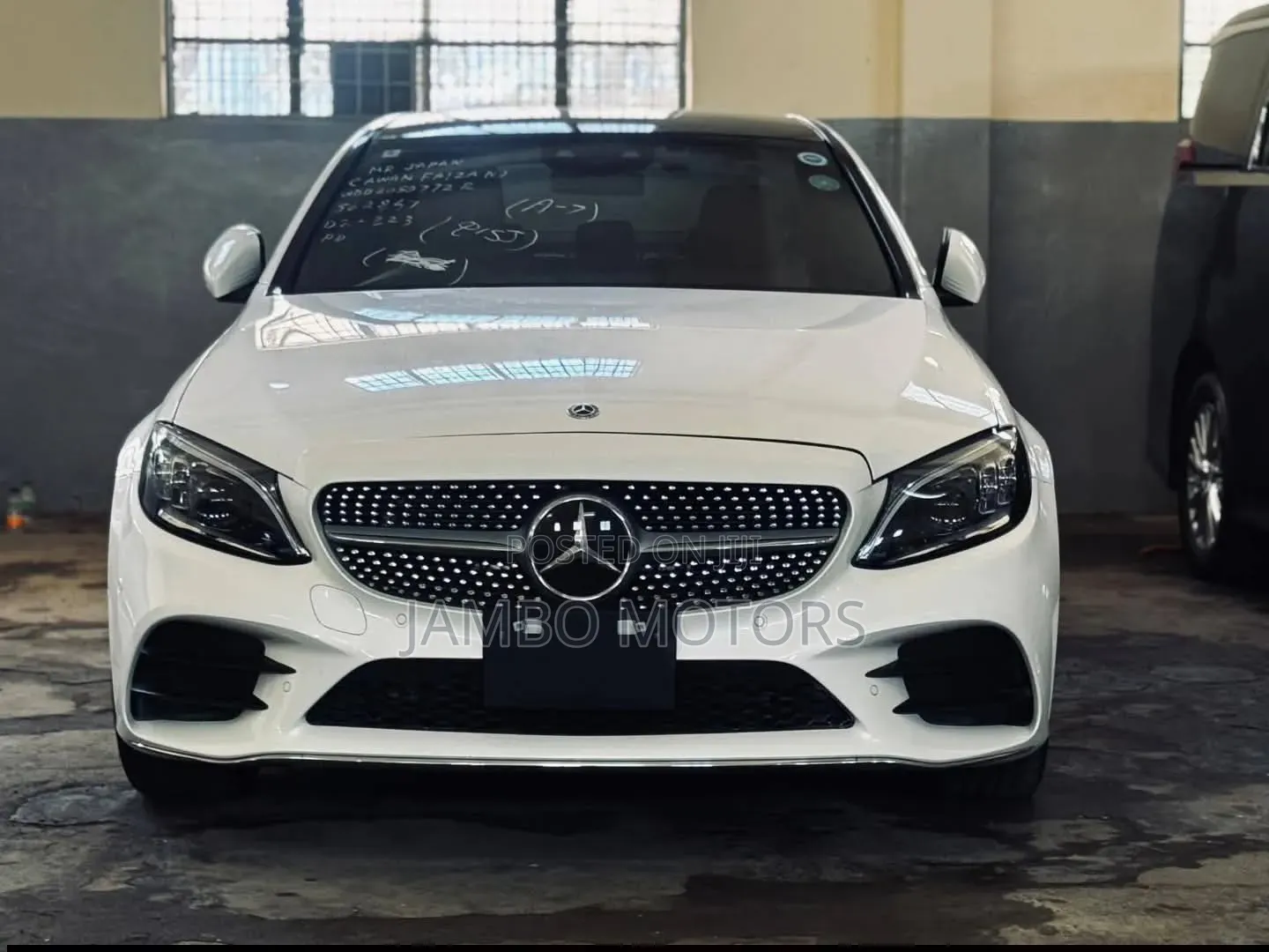 Mercedes-Benz C200 2020 White