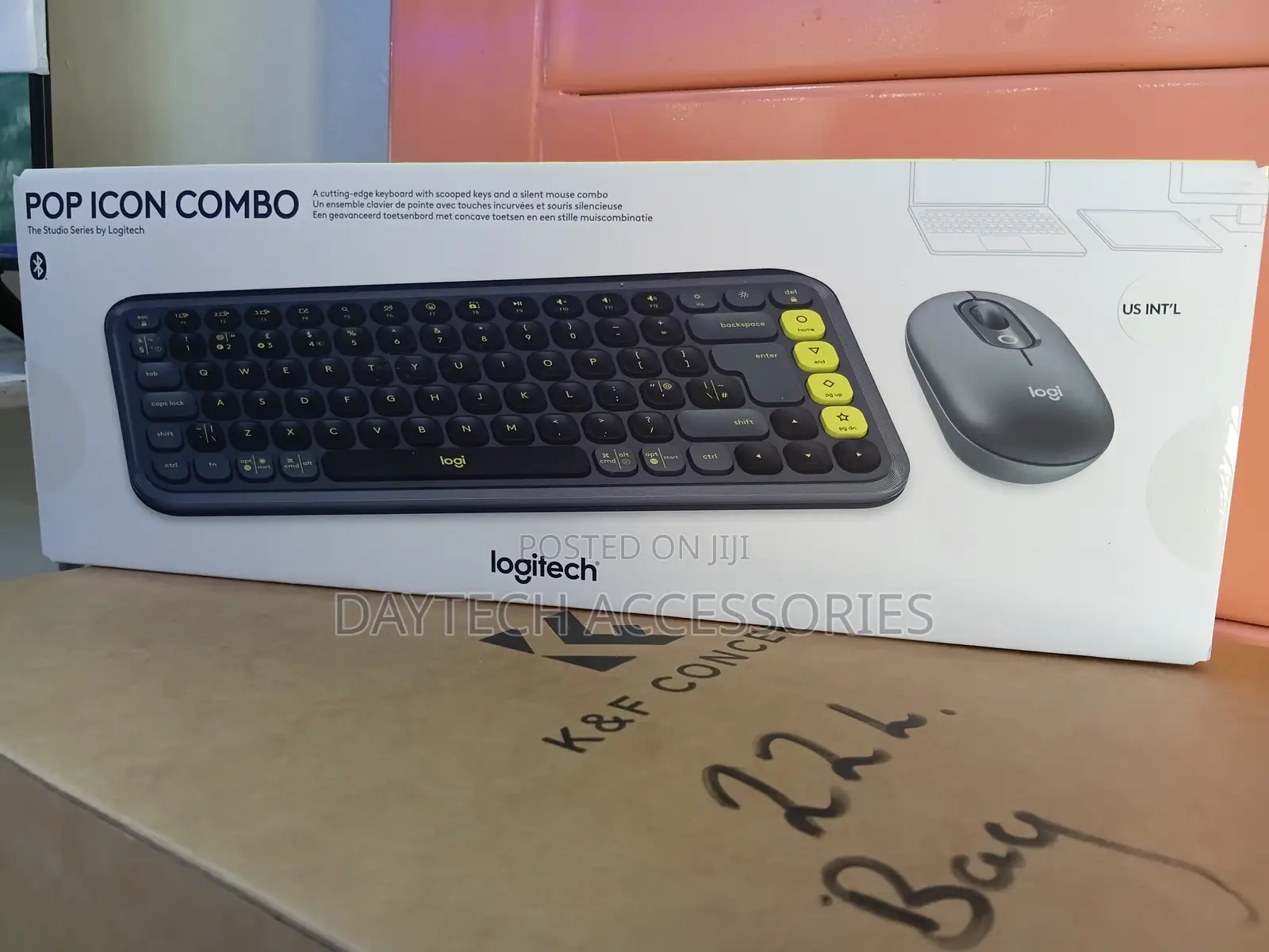 Logitech Pop Icon Combo Keyboard and Mouse Set - Black