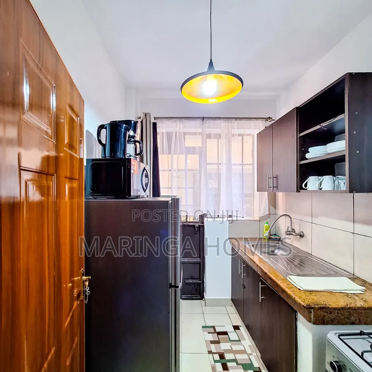 Modern 1 Bedroom Airbnb in Ruaka