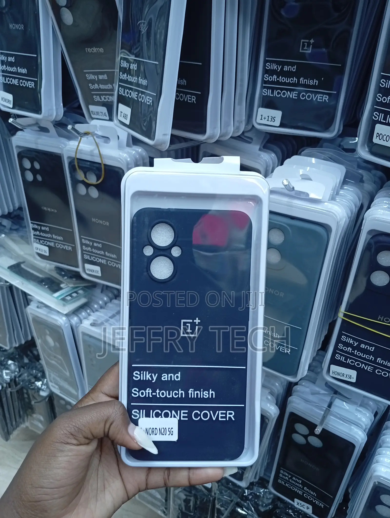 Oneplus Nord N20 5g, Featuring a Soft Microfiber Interior Lining