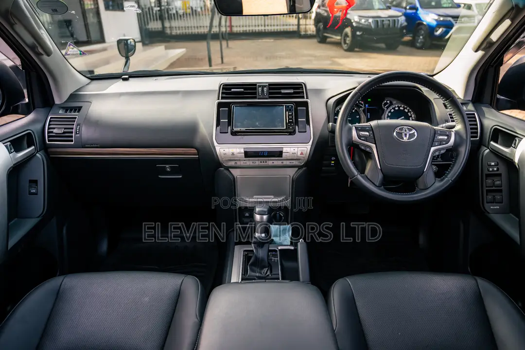 Toyota Land Cruiser Prado 2.8 2019 Black
