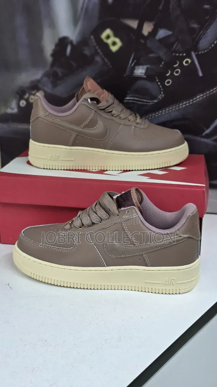 Nike WMNS Air Force 1 '07 Sneakers