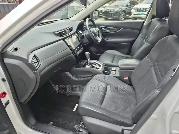 Nissan X-Trail 2.0 Hybrid FWD 2019 White