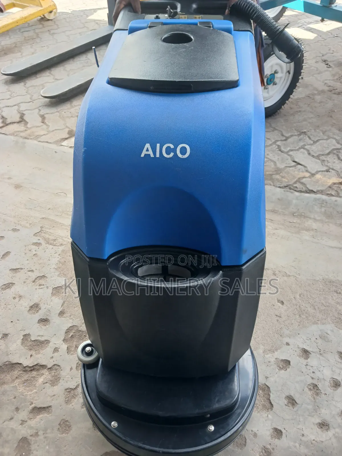 Floor Scrubber Cleaning Machine