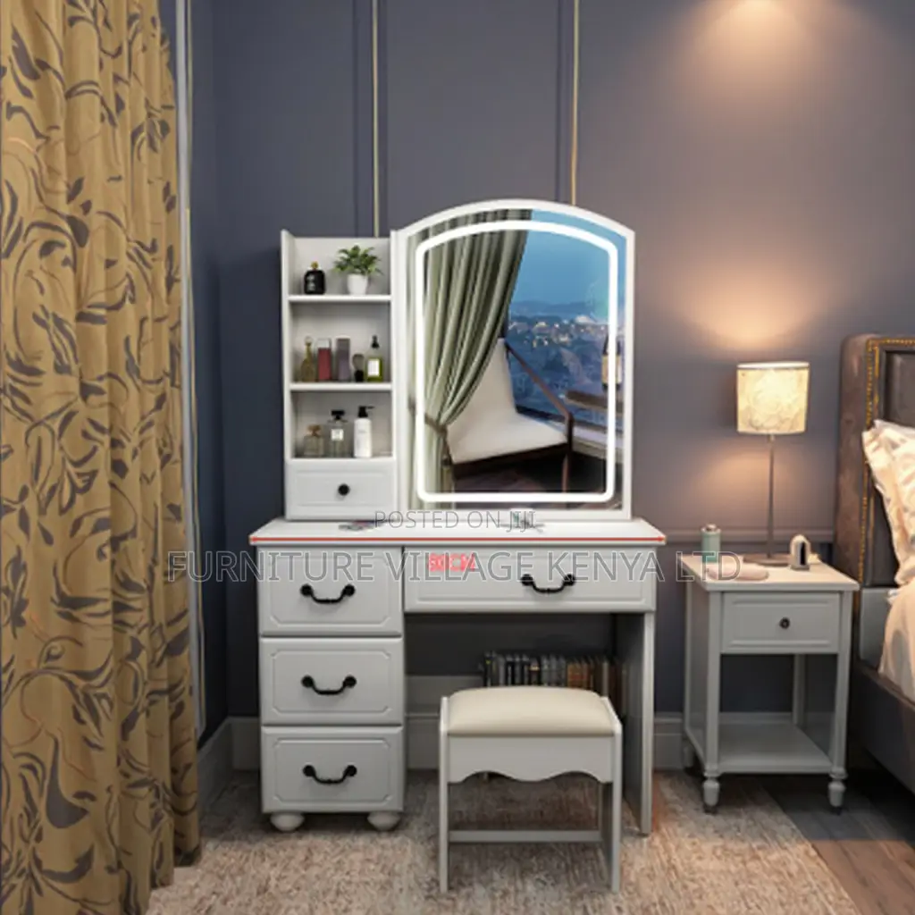 Modern White Bedroom Vanity Make Up Desk