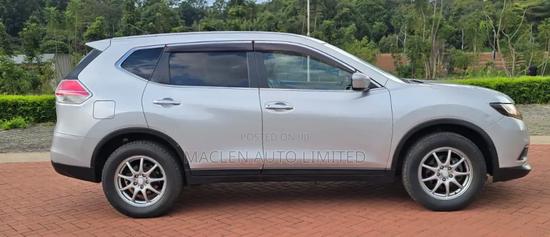 Nissan X-Trail 2014 Silver