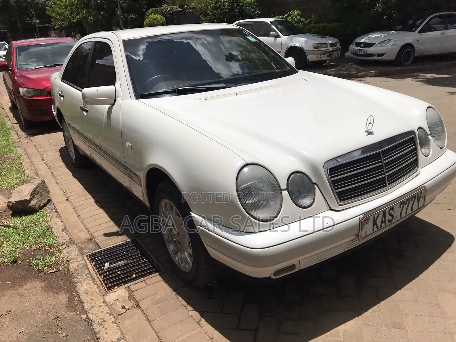 Mercedes-Benz E200 1998 White