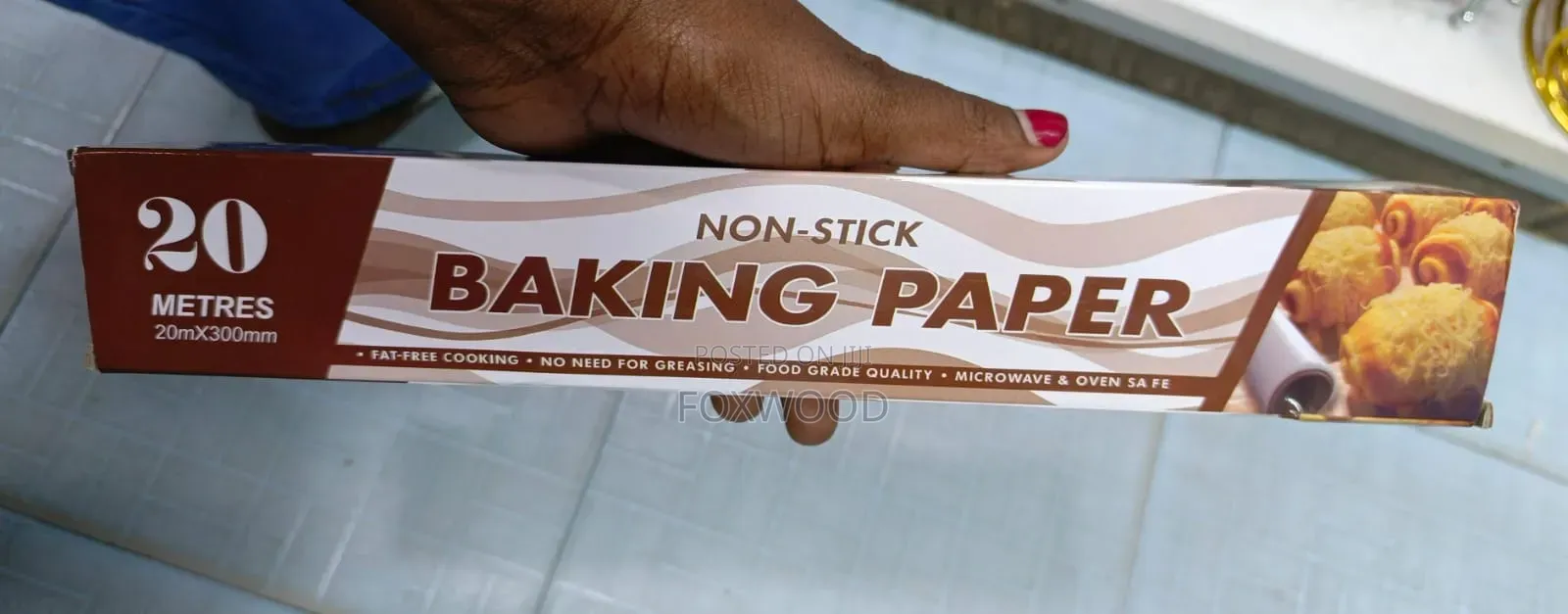 20-Meter Roll of Non-Stick Baking Paper Measuring 300mm in Width.