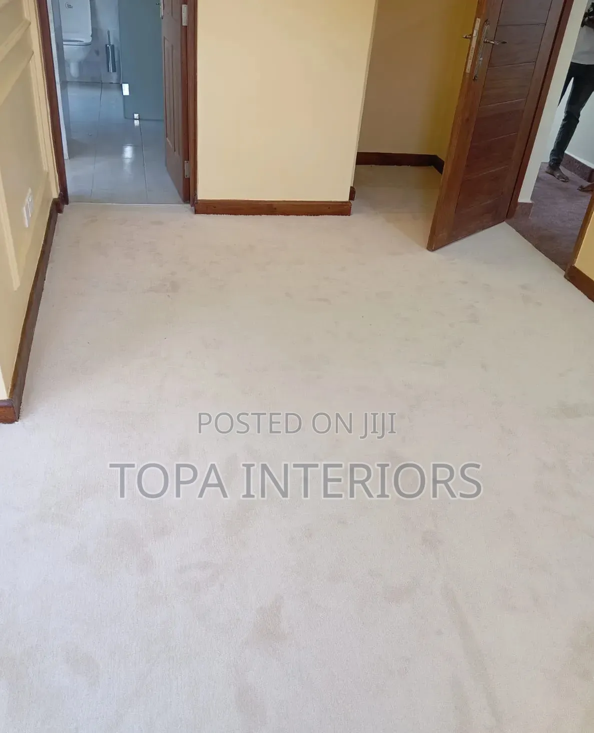 Bedroom Warm Floor Insulation Wall to Wall Carpets Installation