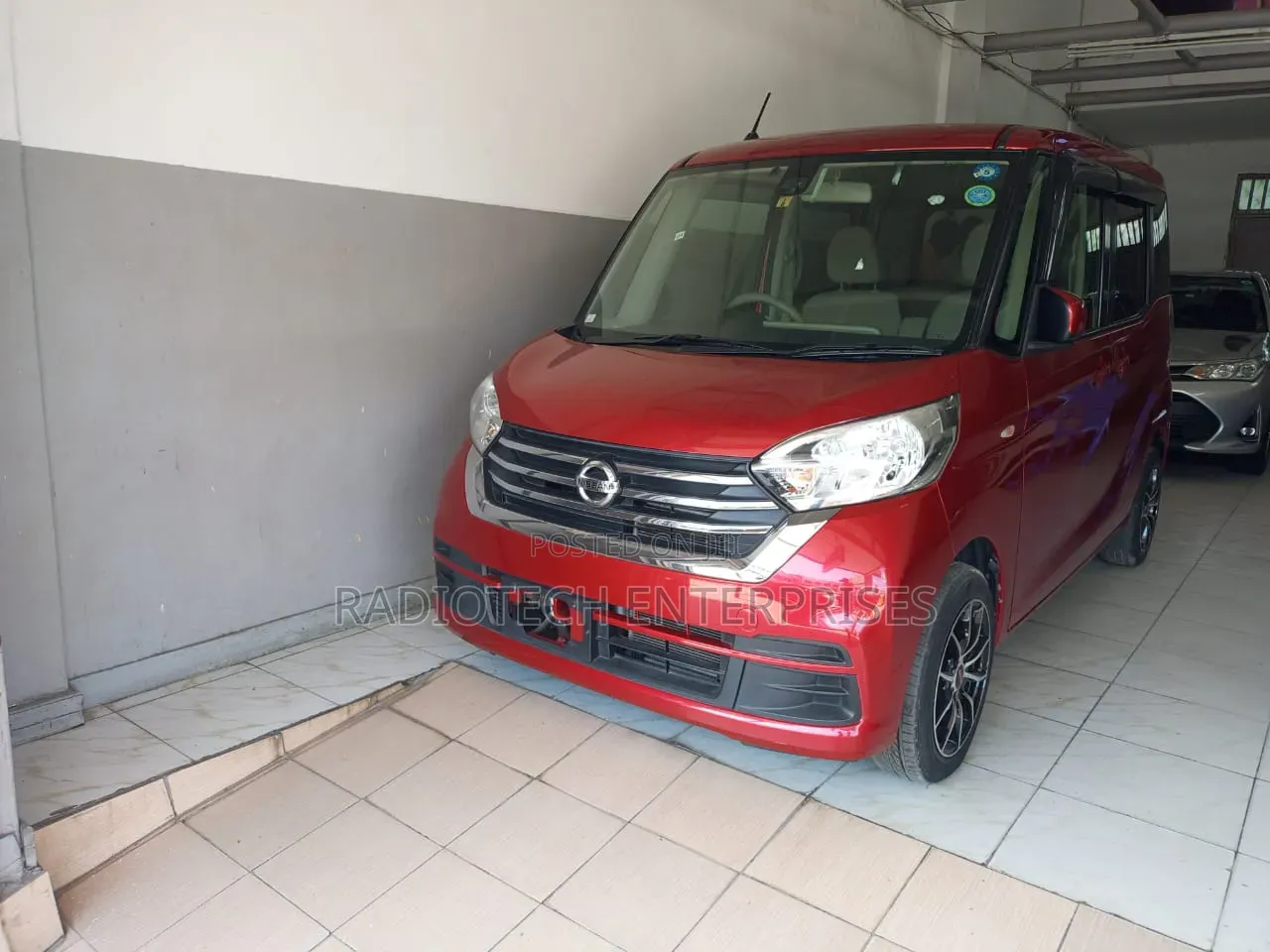 Nissan Dayz Roox 2017 Red