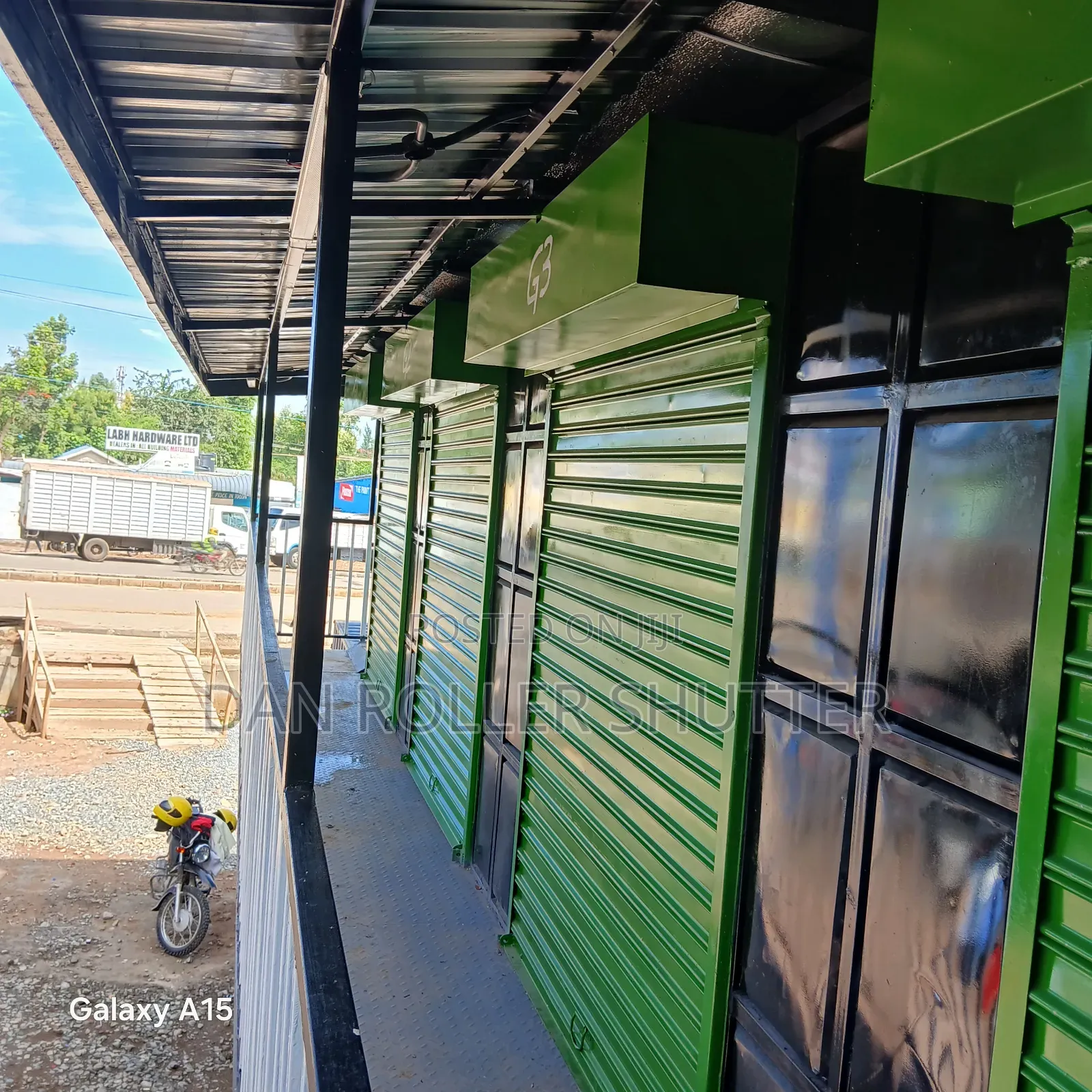 Durable Locking Roller Shutter