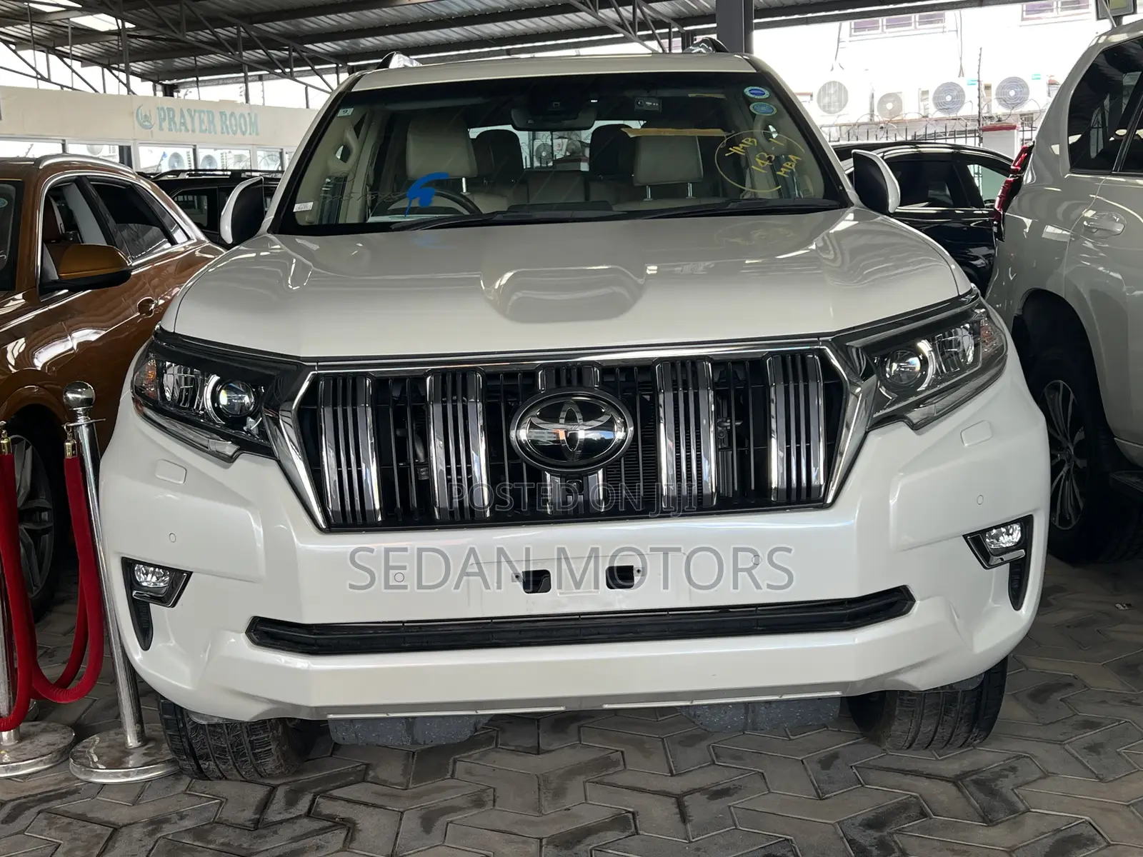 Toyota Land Cruiser Prado 2019 White