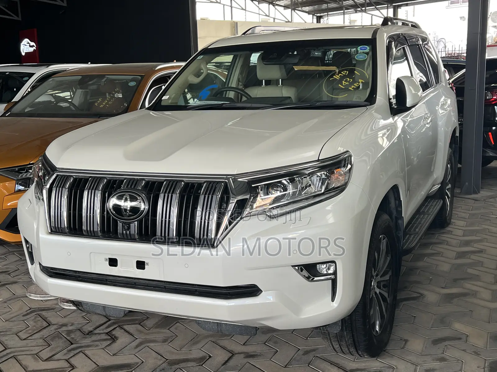 Toyota Land Cruiser Prado 2019 White