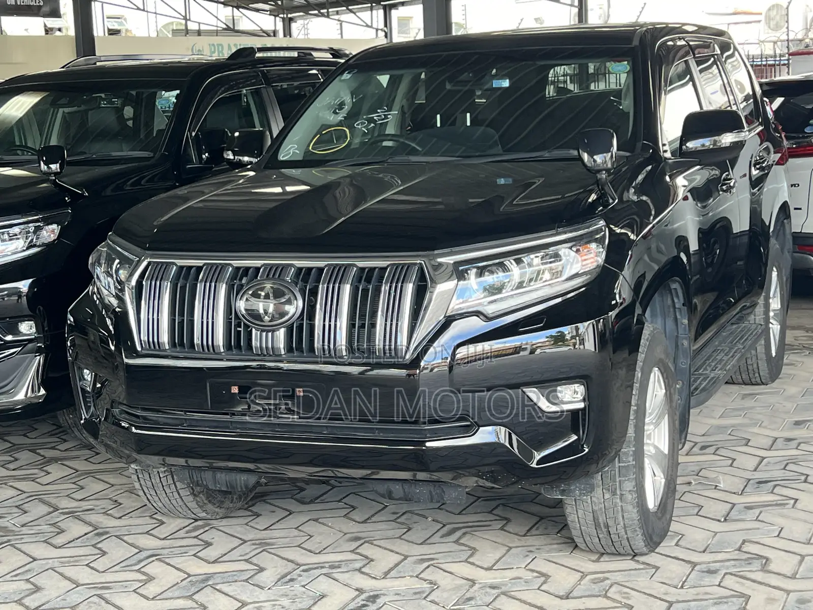 Toyota Land Cruiser Prado 2019 Black