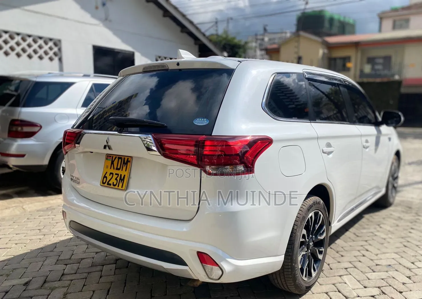 Mitsubishi Outlander 2015 White