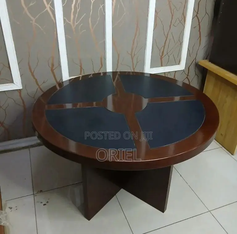 Modern Boardroom Table : 4-Seater Executive Meeting Table