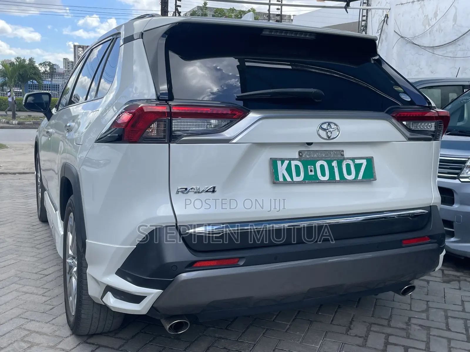 Toyota RAV4 Limited FWD 2020 White