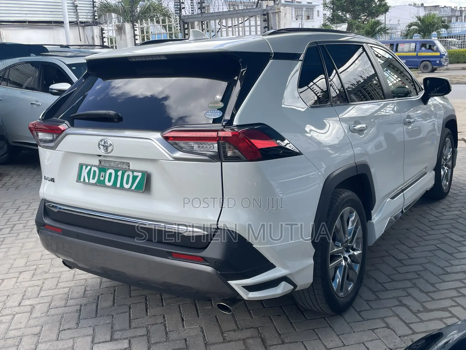 Toyota RAV4 Limited FWD 2020 White