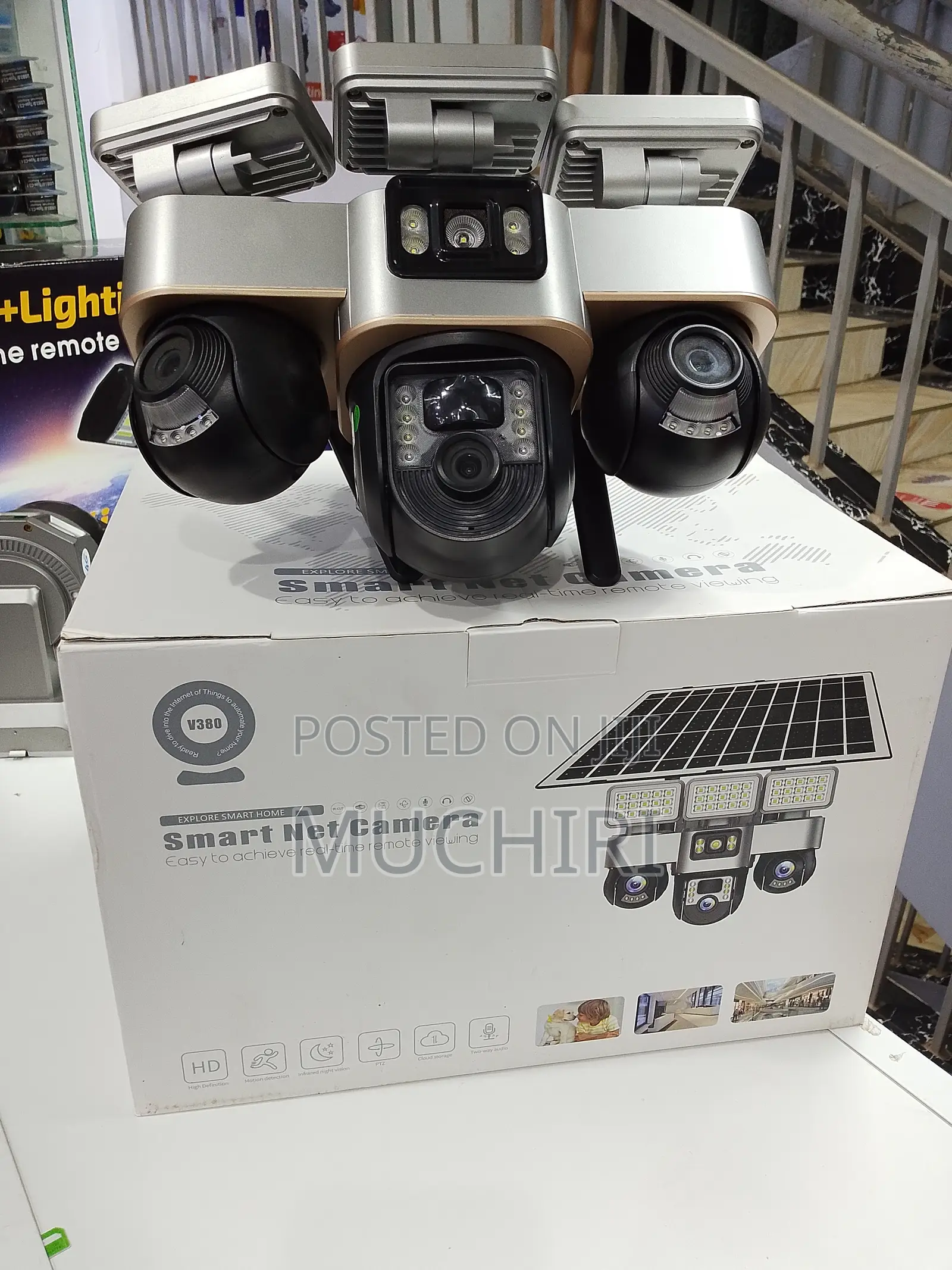 Multi-User Access 4g Triple Lens Solar Camera With Solar Flood Lights