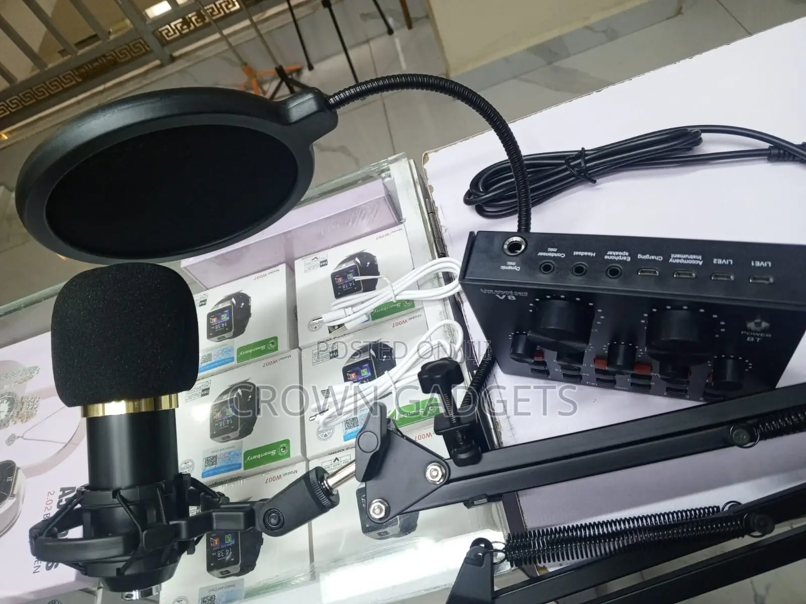 Professional Bm-800 Condenser Mic Podcast Recording Kit