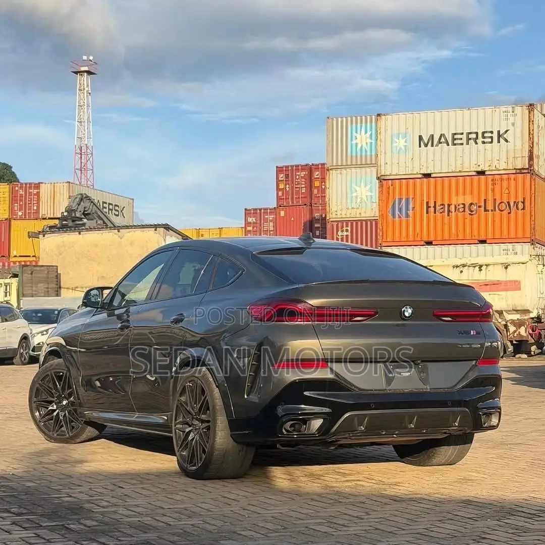 BMW X6 2022 Gold