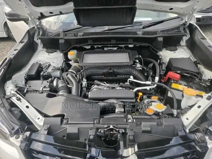 Subaru Forester Premium AWD 2020 Off white