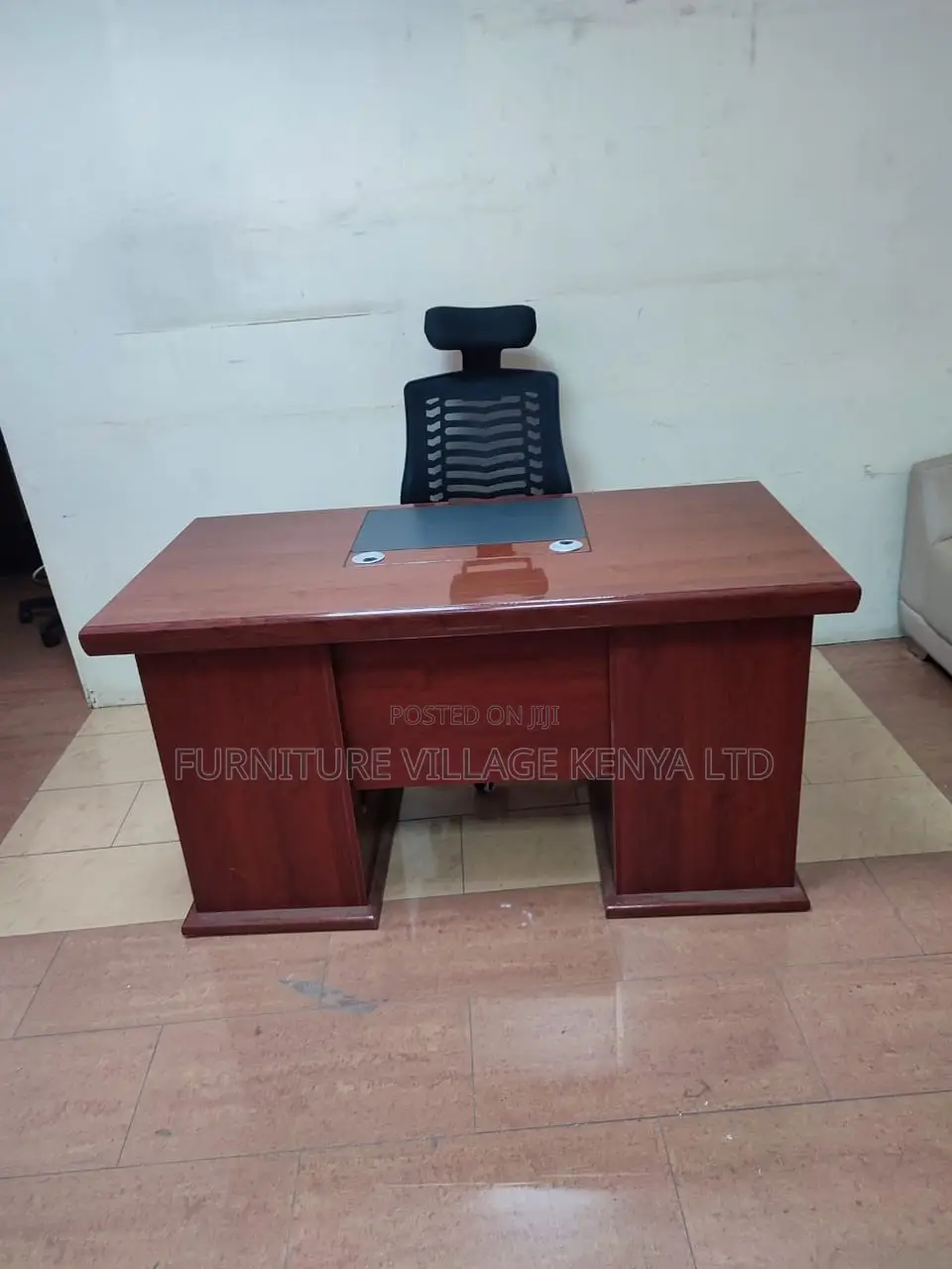 1.2m Fixed Mahogany Executive Desk With Drawers