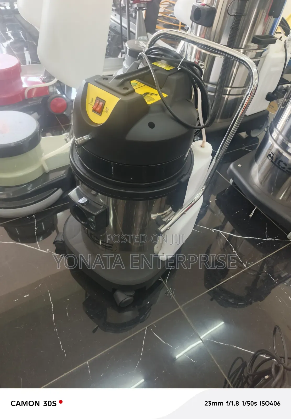 Commercial 20l Carpet Cleaning Machine (For Carpets, Sofas Etc)