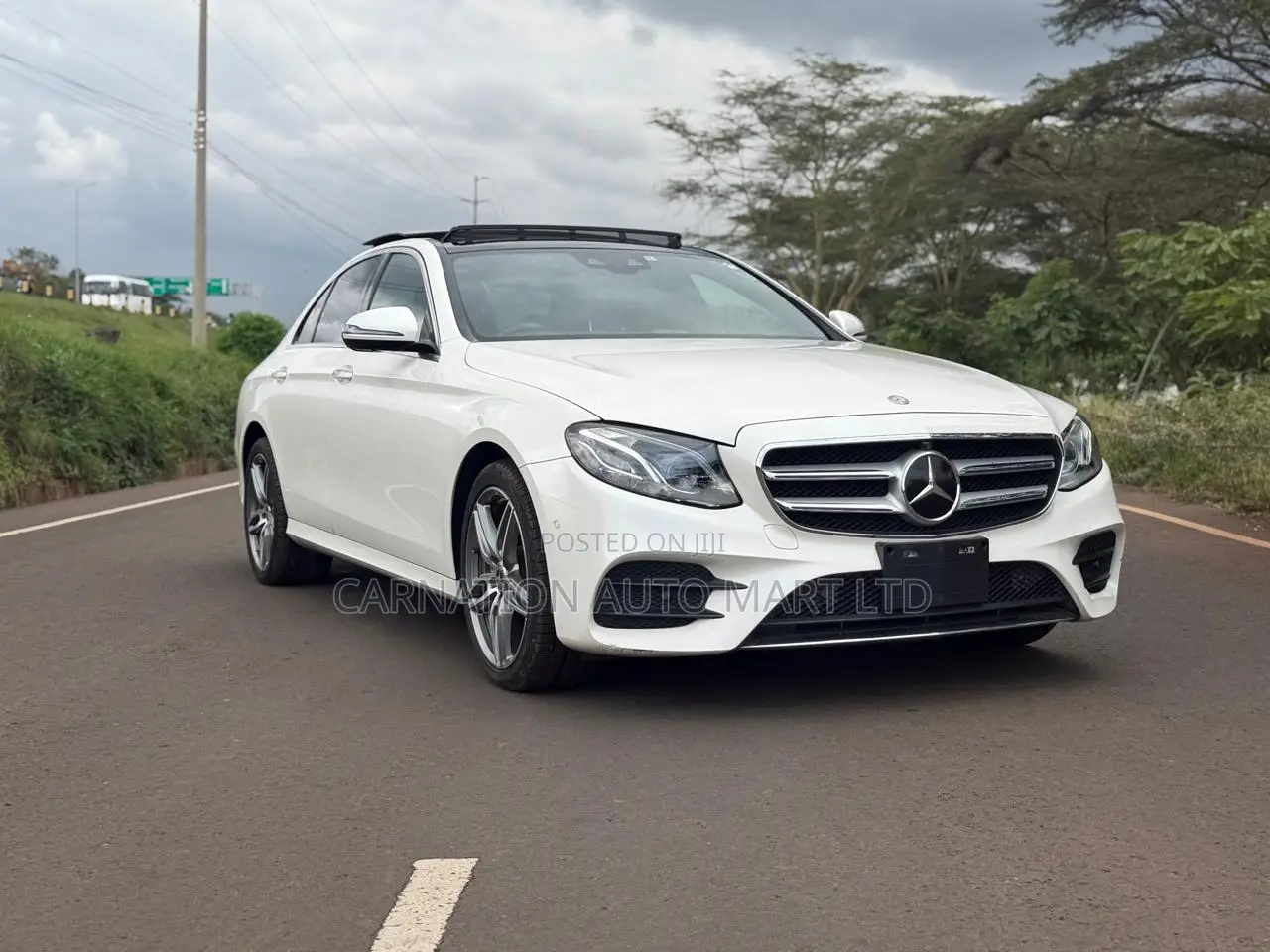 Mercedes-Benz E250 2017 Pearl
