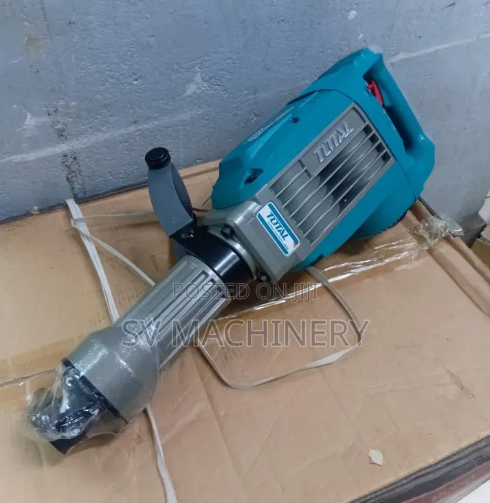Heavy Duty Total 1700w Demolition Hammer