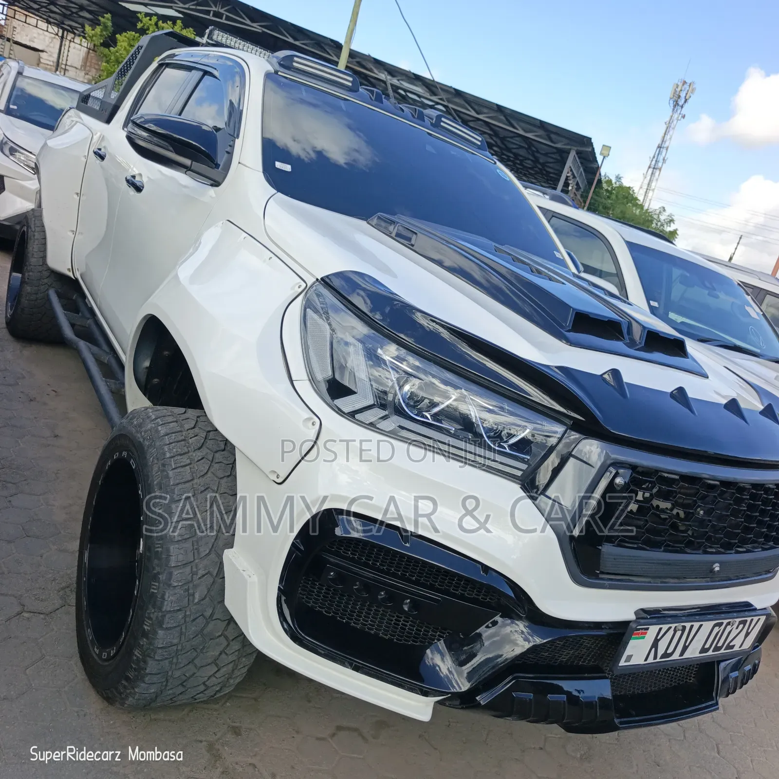 Toyota Hilux 2019 White