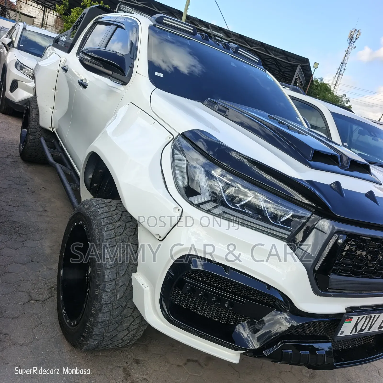 Toyota Hilux 2019 White