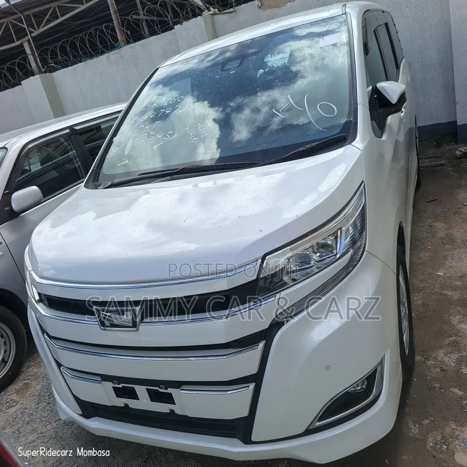 Toyota Noah 2020 White