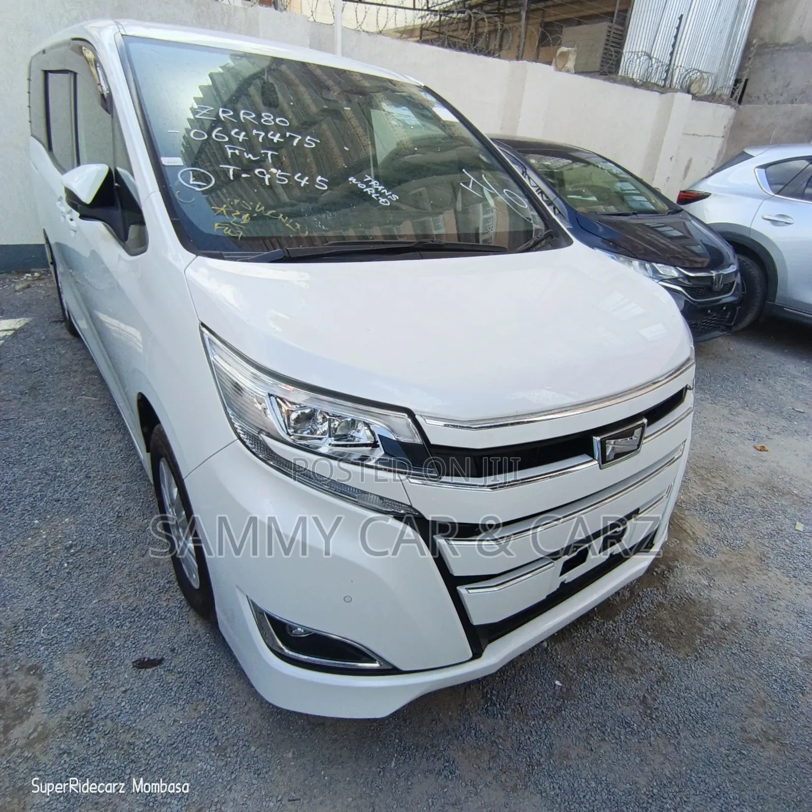 Toyota Noah 2020 White