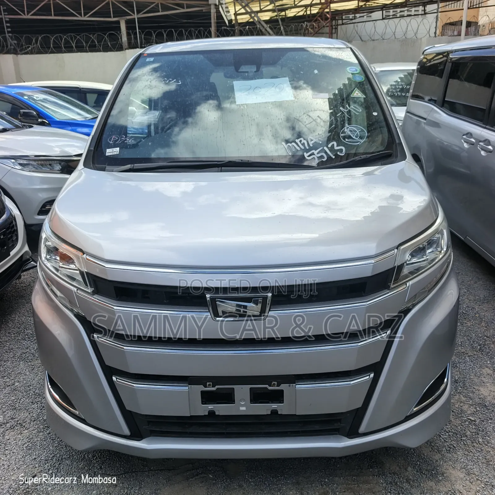 Toyota Noah 2020 Silver