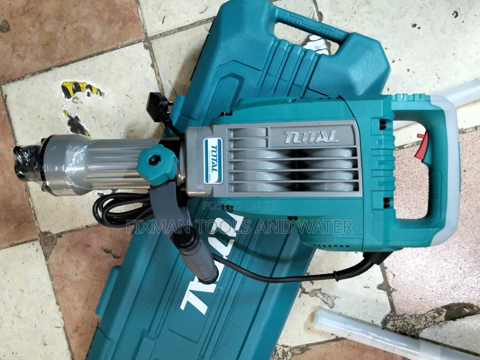 Commercial Total Breaker 1700 Watts With 2 Extra Big Bits