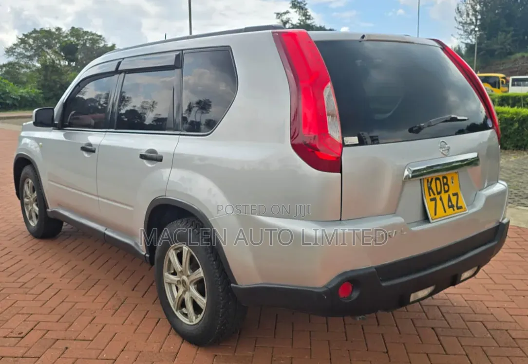 Nissan X-Trail 2013 Silver