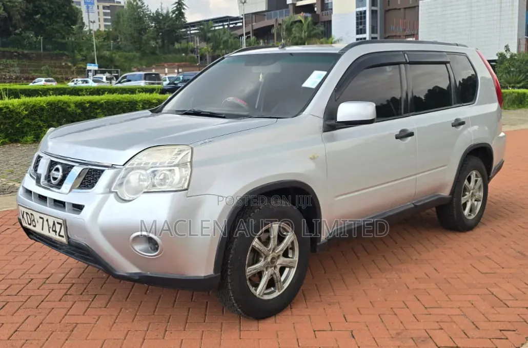 Nissan X-Trail 2013 Silver