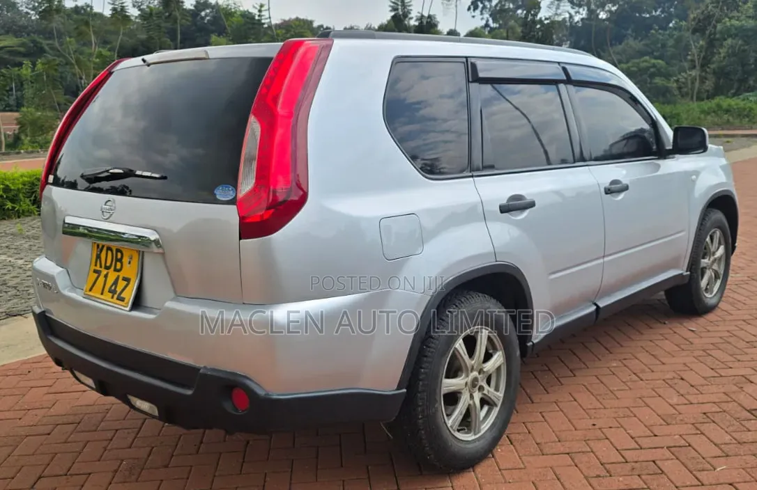 Nissan X-Trail 2013 Silver
