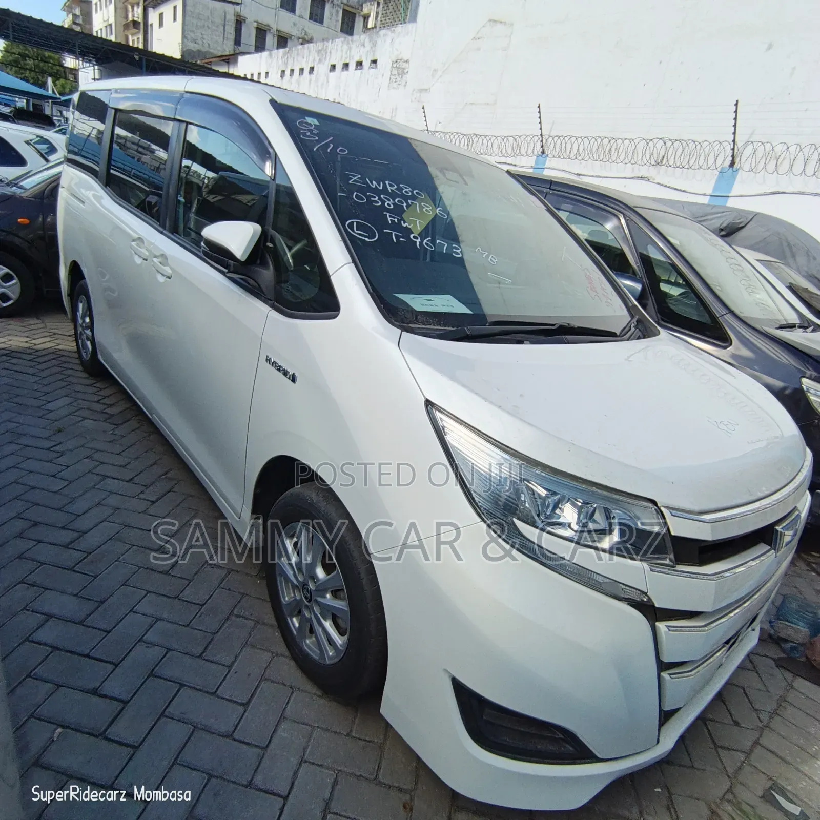 Toyota Noah 2020 White