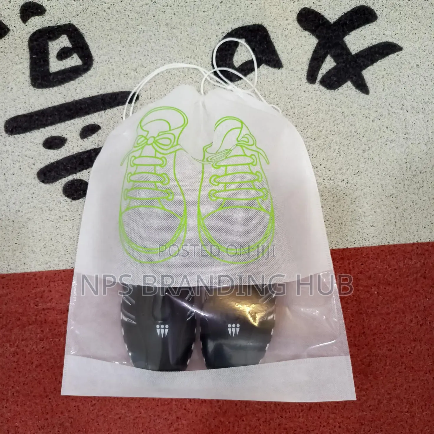 Non Woven Portable Shoe Storage Bag Size:26.5cm*36cm R.T