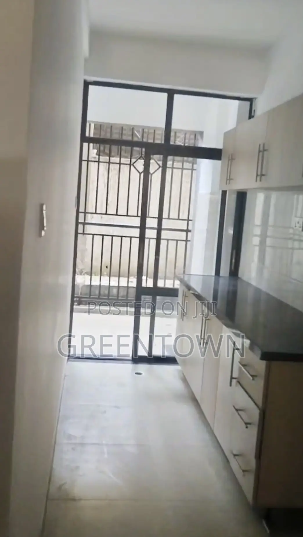 2bdrm Apartment in Dennis Gardens, Hurlingham for sale