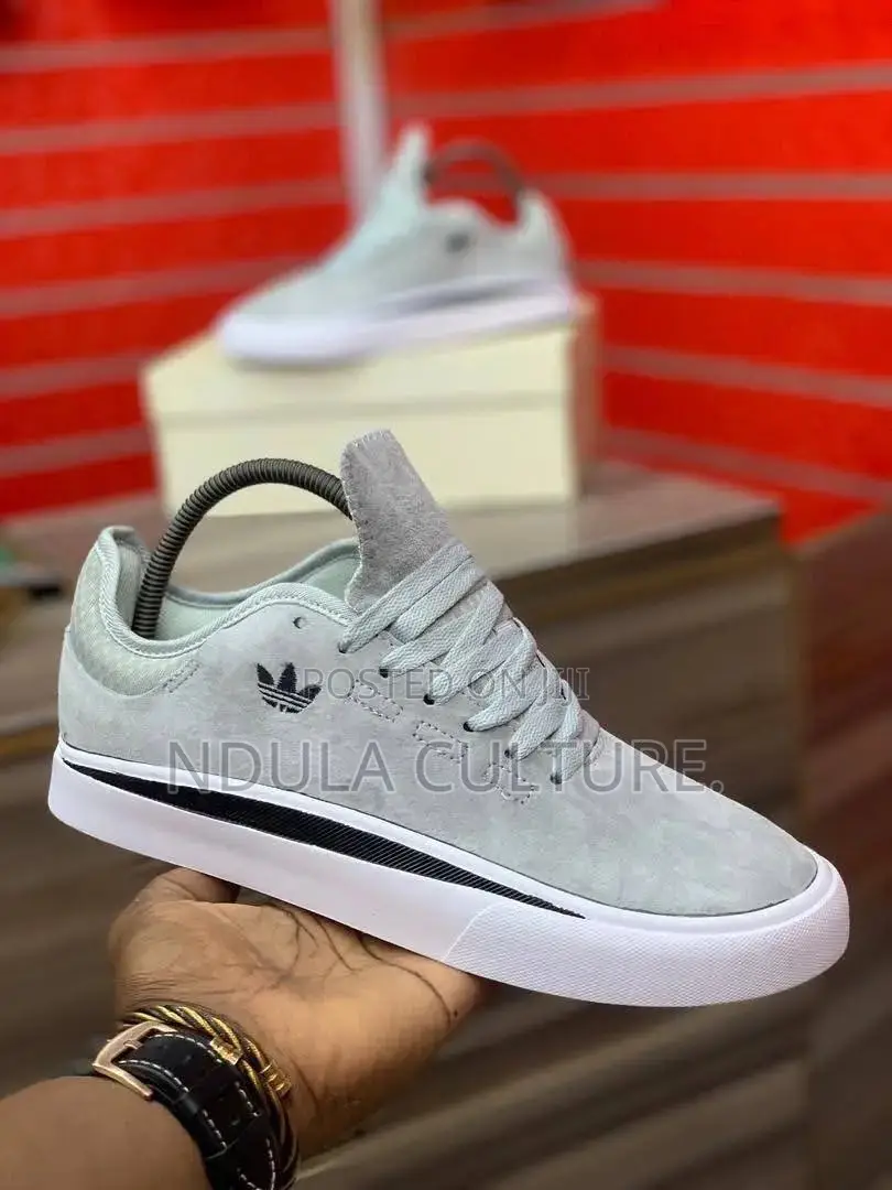Adidas Sabalo Sneakers