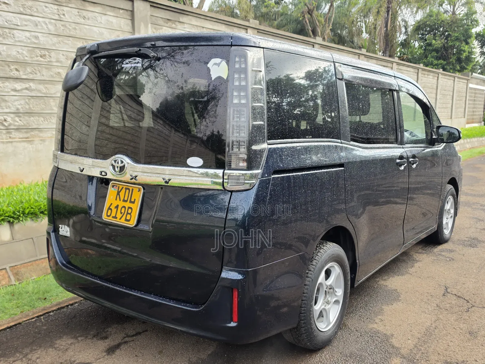 Toyota Voxy 2016 Blue