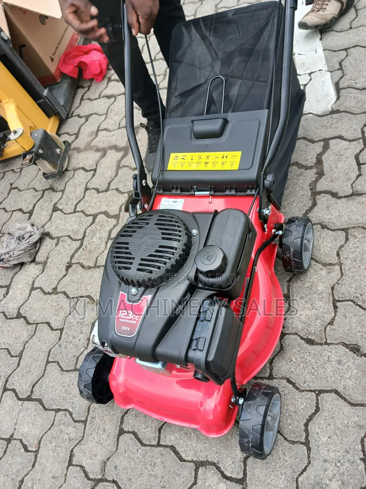 Petrol Lawn Mower 123cc Grass Cutting Machine