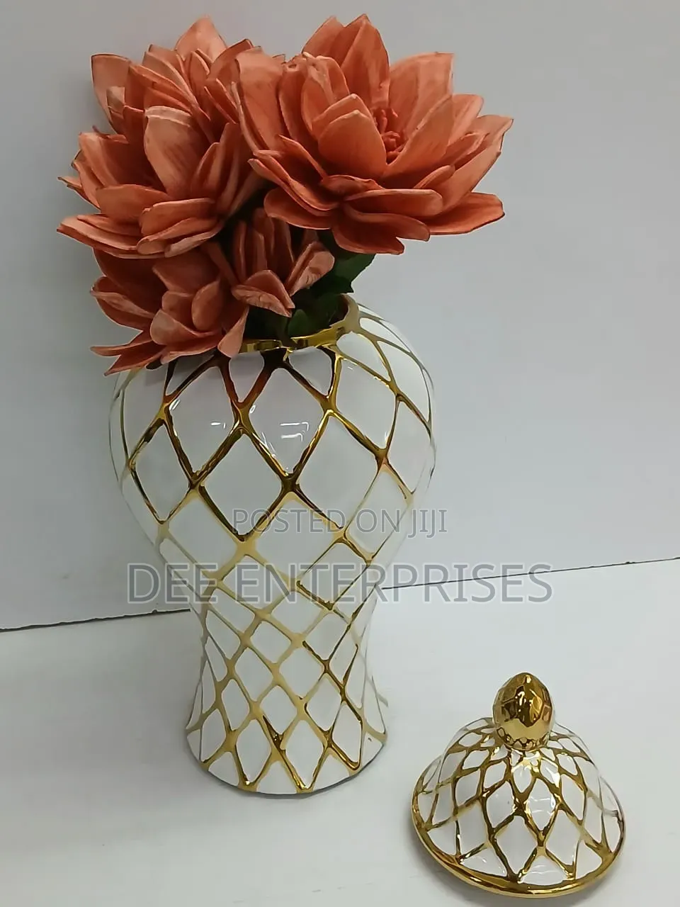Ceremic Gold-Plated White Vase-Ginger Large Vacuum Sixe