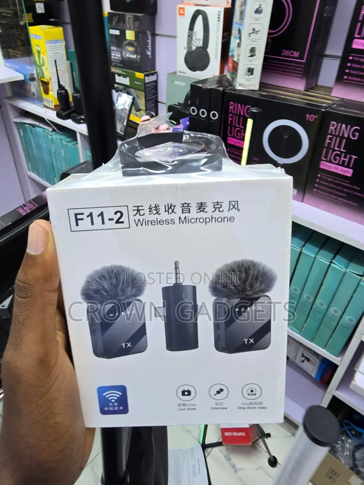 F11-2 Wireless Lavalier Microphone 3-in-1 Receiver Kit