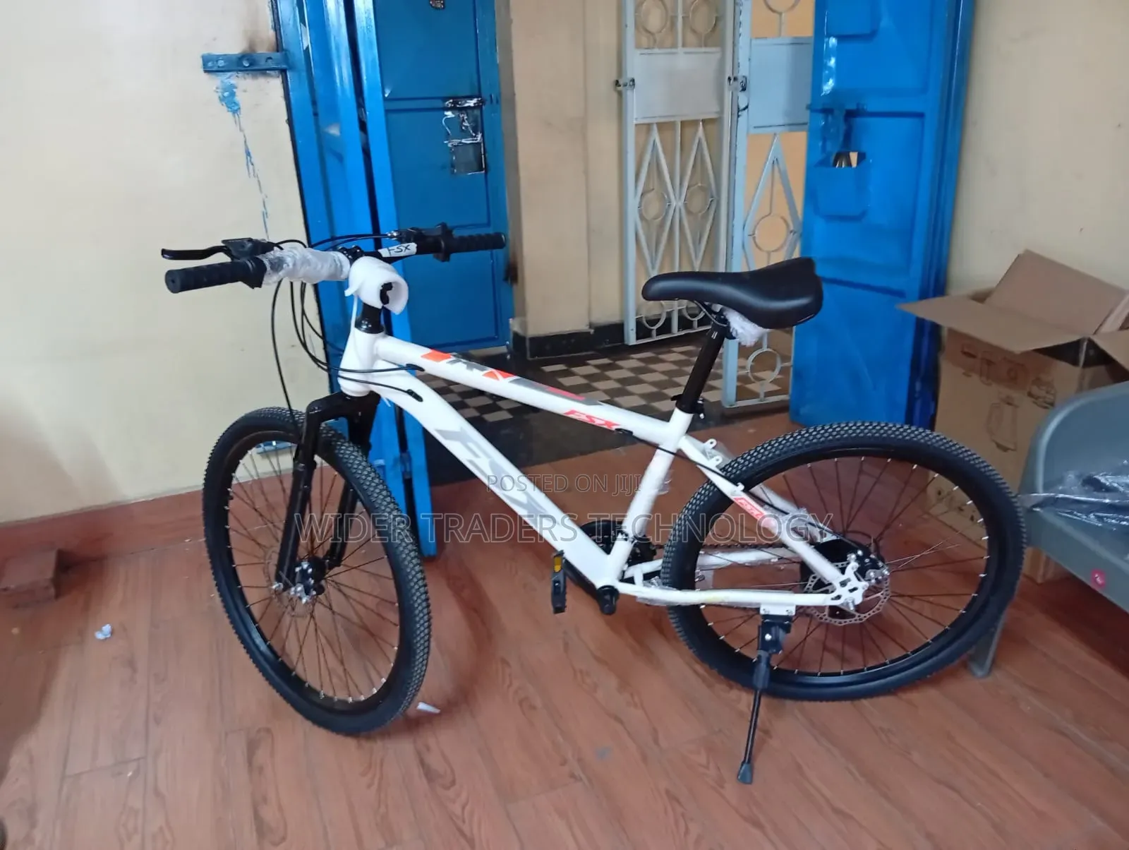 FSX Mountain Bike, 26-Inch With Disk Blake's