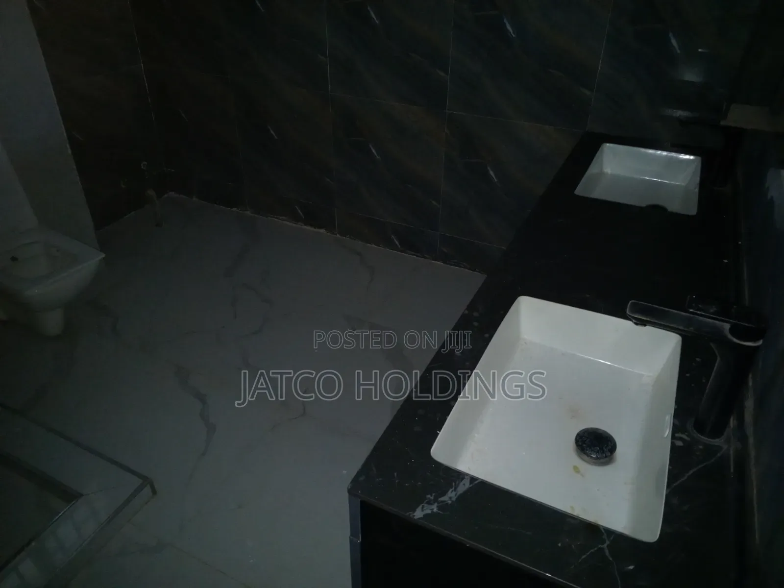 7bdrm Townhouse / Terrace in Royal Park Estate for rent